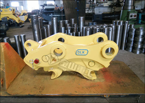 Spinga il tipo distanza di Pin dell'accoppiatore rapido 380-420mm dell'escavatore per  PC120